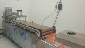 鄭州通利食品機械 圓形涼皮機與全自動搟面皮機的互聯(lián)網直銷優(yōu)勢